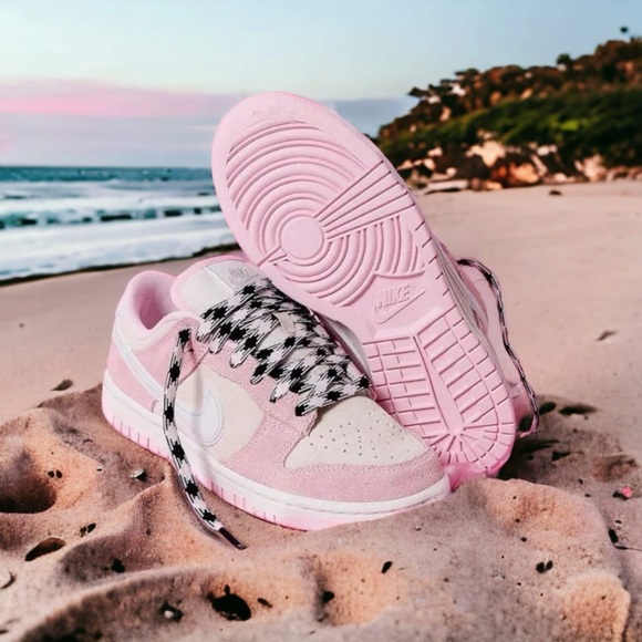 NIKE Dunk Low LX "Pink Foam" sneakers Size 7 - Picture 13 of 16